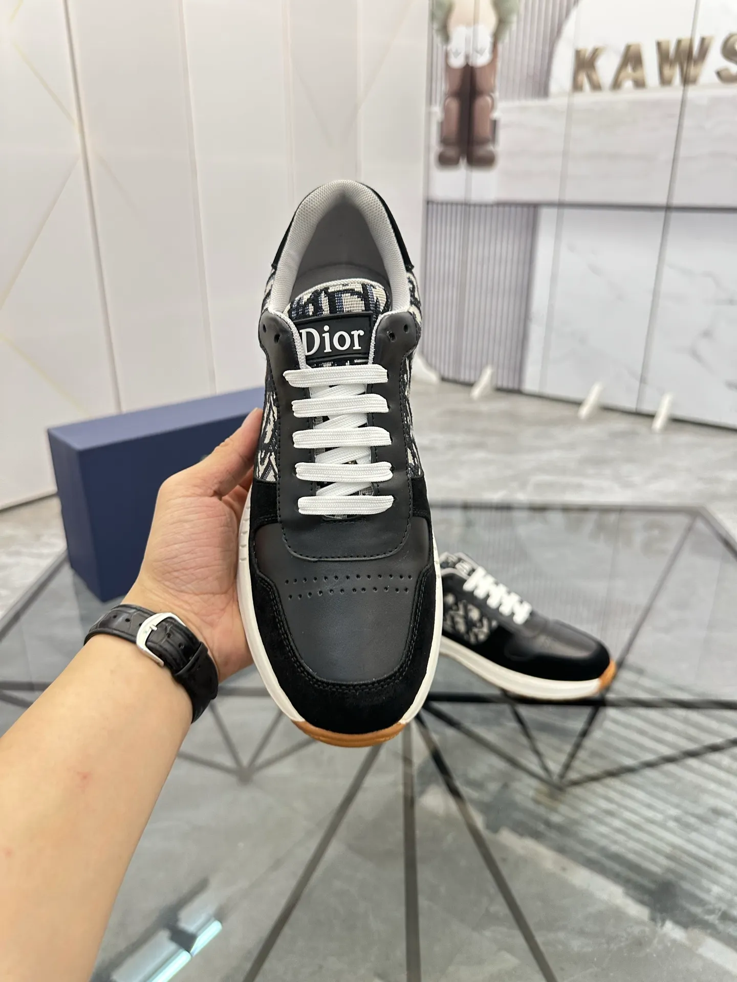 Men's shoes for sale 💰: 💰P420¥ Product trademark: Dior* "Dior*" low-top casual shoes Regular size: 38-44 (can be customized to 45) Product materials: imported cowhide leather upper spliced ​​with original fabric, breathable lining, original outsole. No.:6735